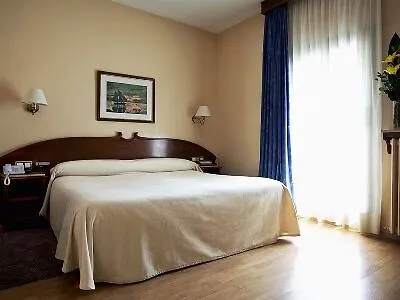 Hotel Gaudi Reus 3*,  Spagna