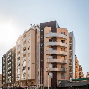 Отель Madanis