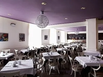 Hotel Gaudi Реус